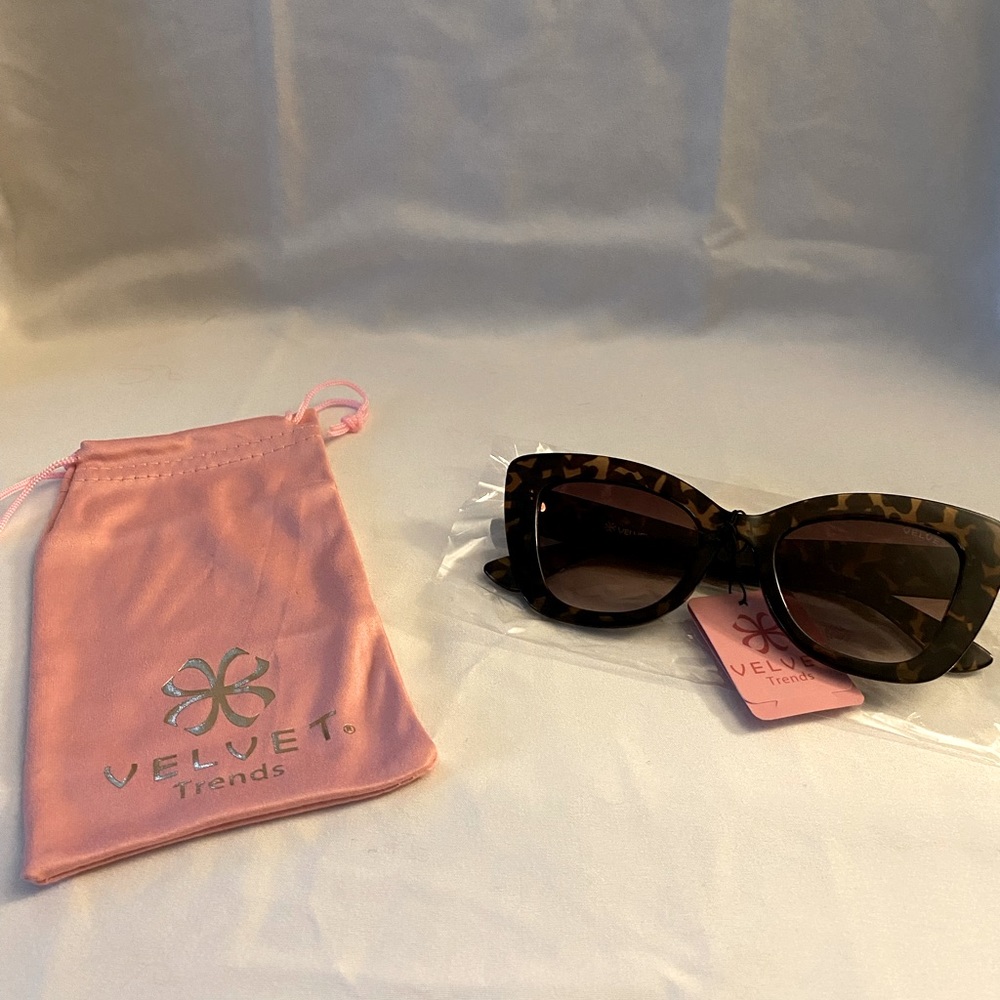 Velvet Eyewear